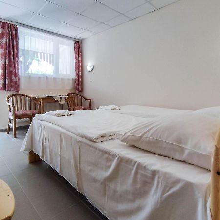 Thermal Motel Kiskunmajsa Extérieur photo