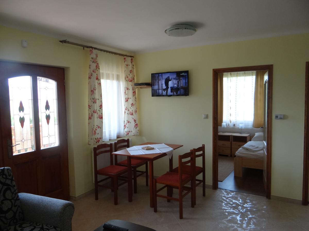 Thermal Motel Kiskunmajsa Extérieur photo